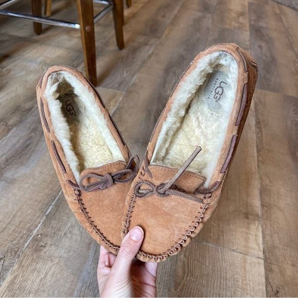 UGG Ansley Tan Leather Moccasin Slip On Lined Slipper Soft Shoes Size 8 - Picture 3 of 4